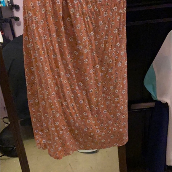 Flowery dress - Picture 2 of 3